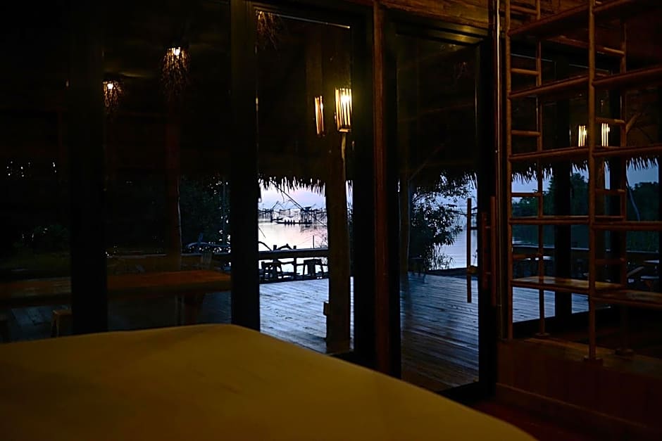 Baan​ Tonlamphu​ Pakpra