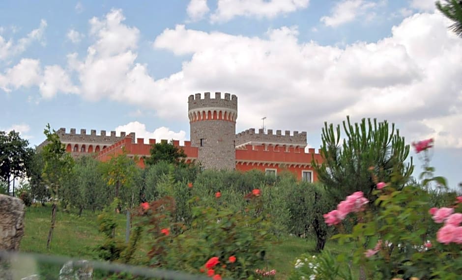 Hotel Castello Torre in Pietra