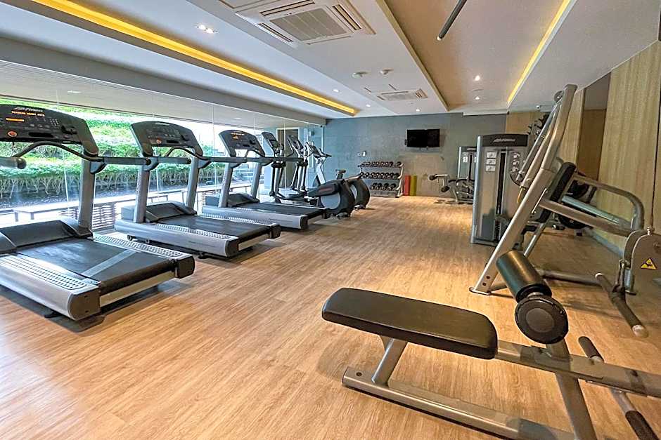 Baan Mai Khao - 2 Bedroom Luxury Condo - Direct Pool & Beach Access