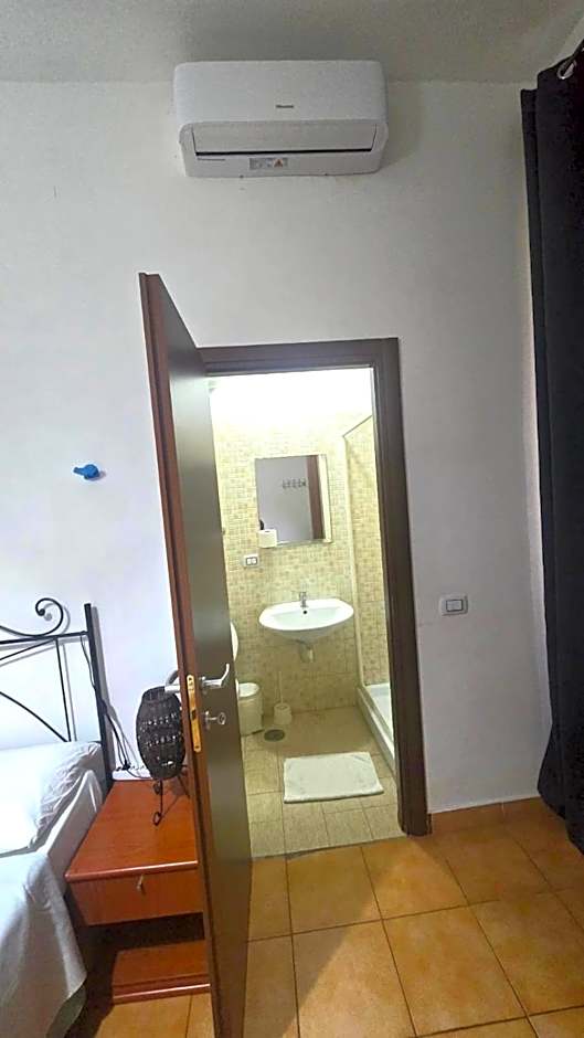 Meltin' Rome Guest House