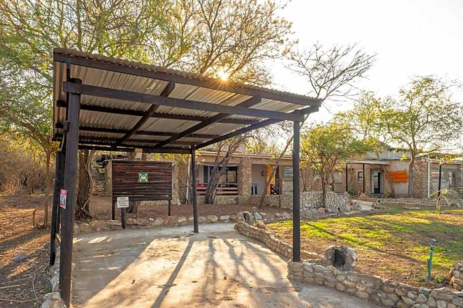 Foxy Crocodile Bush Lodge & Kruger Safari's - No Loadshedding