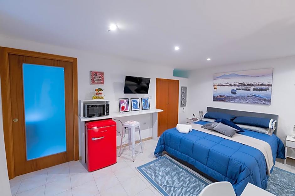 Yes I Know My Room - Magica Napoli