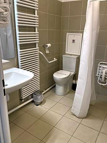 Triple Room - Disability Access