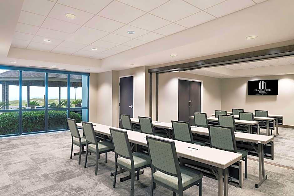 Island House Hotel Orange Beach - a DoubleTree by Hilton