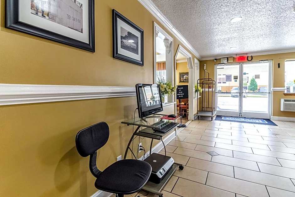 Rodeway Inn & Suites Jacksonville near Camp Lejeune