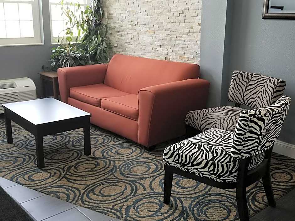 Microtel Inn & Suites By Wyndham Riverside