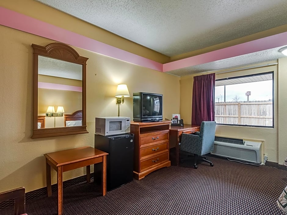 Travelers Inn Midwest City