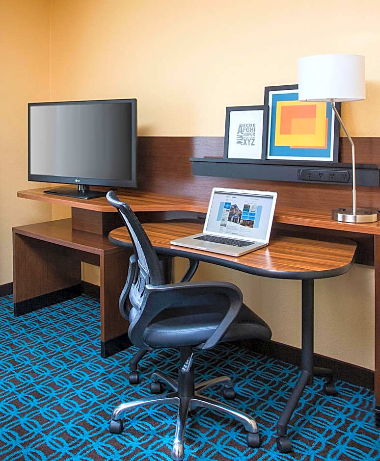 Fairfield Inn & Suites by Marriott Quincy