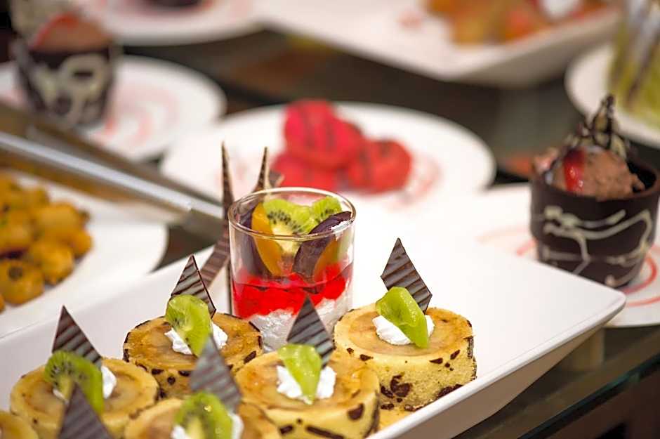 Holiday Suites Al Azizia