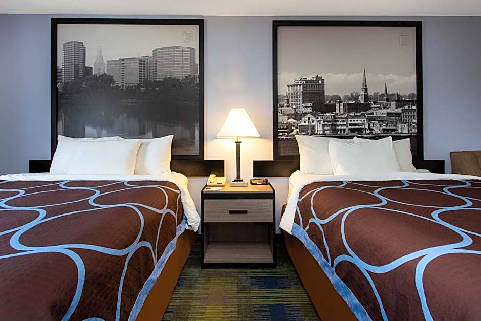 Super 8 by Wyndham Cromwell/Middletown