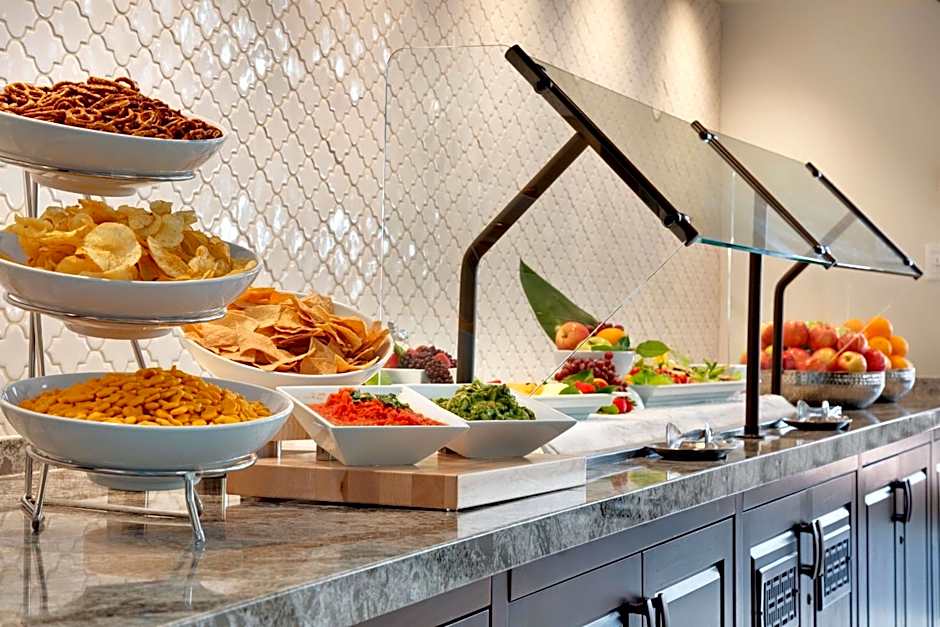 Embassy Suites by Hilton Scottsdale Resort