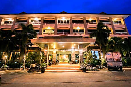 Highway Hotel Khon Kaen