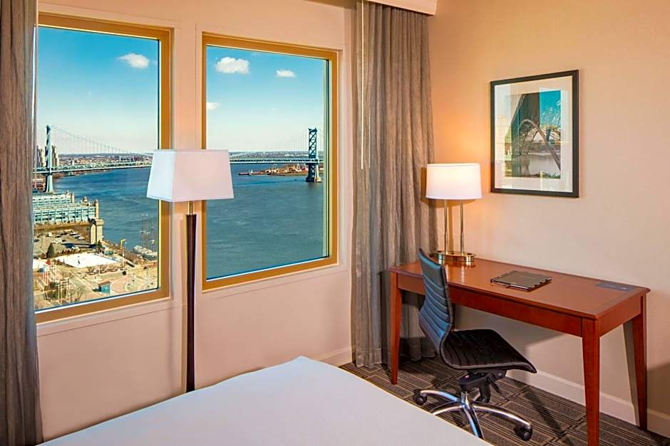 Hilton Philadelphia at Penns Landing