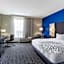 La Quinta Inn & Suites by Wyndham Odessa North-Sienna Tower