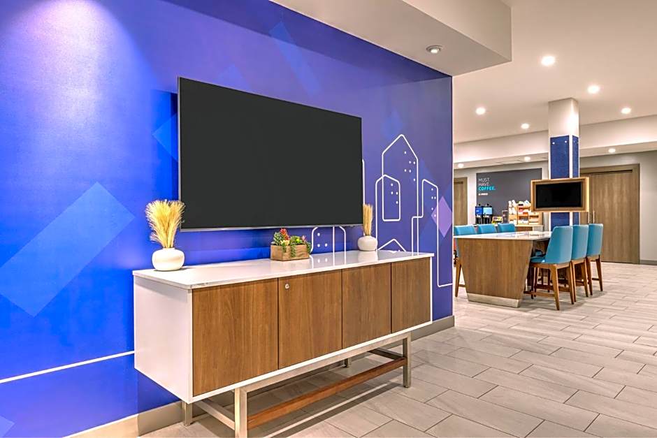 Holiday Inn Express & Suites Austin Airport East By IHG