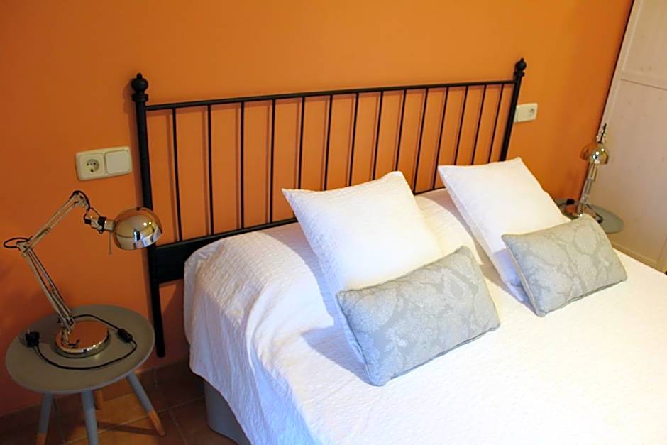 Castell de Ceuró. Hotel Rural