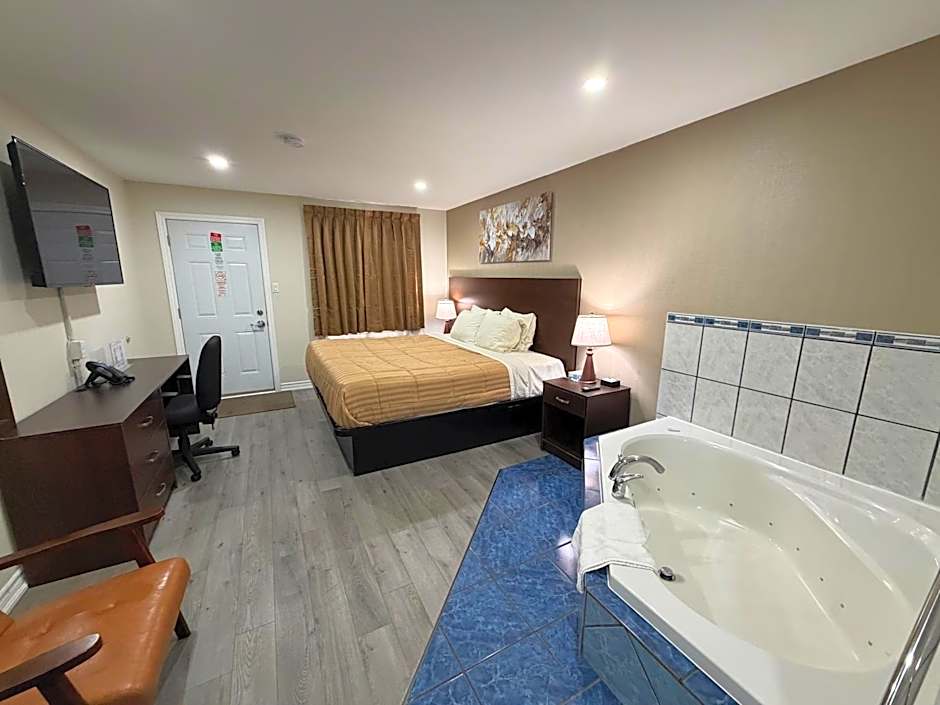 Perth Plaza Inn & Suites