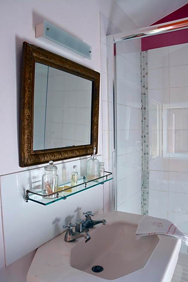 la maison, chambre d'hôtes de charme et atelier d'artiste, Libourne saint Emilion