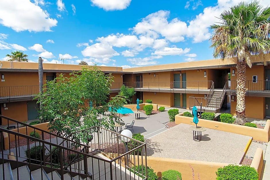 Ramada by Wyndham Tucson Airport