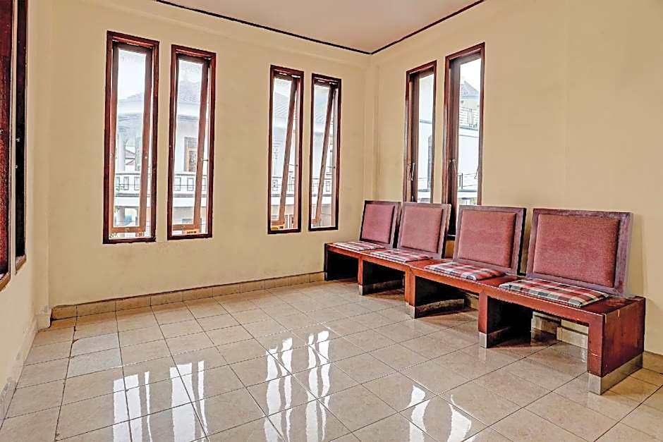 OYO 91636 Kak Dadut Homestay