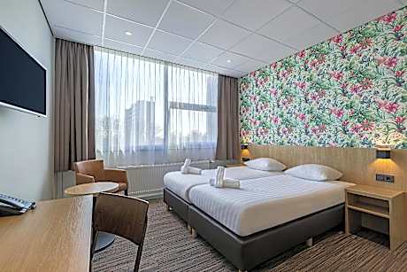 2 Single Beds, NonSmoking, Comfort Room