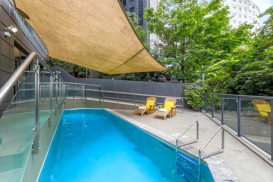 St Martins Waldorf Apartments