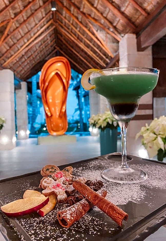 Margaritaville Island Reserve Riviera Cancún - An All-Inclusive Experience for All