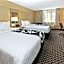 La Quinta Inn & Suites by Wyndham West Palm Beach Airport