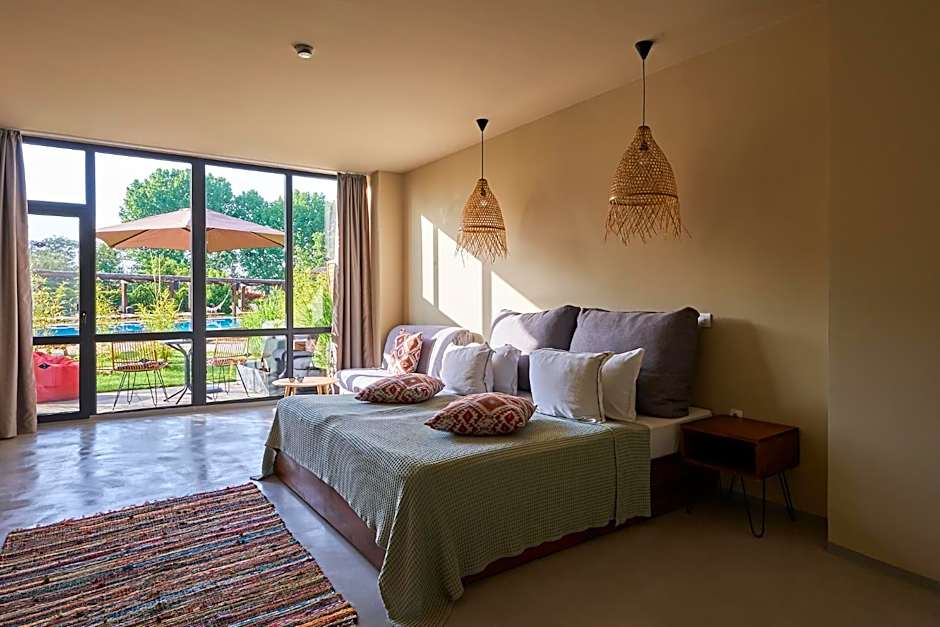 Sunny Beach Club - Adults Only #YouthfulVibes