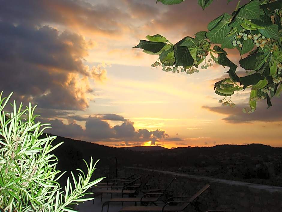 Hostellerie Le Beffroi