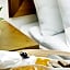 Tugcu Hotel Select