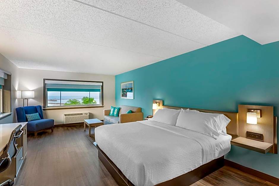 The Harborview on Lake Michigan, an Ascend Collection Hotel