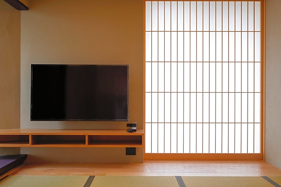 Kaminarimon Ryokan