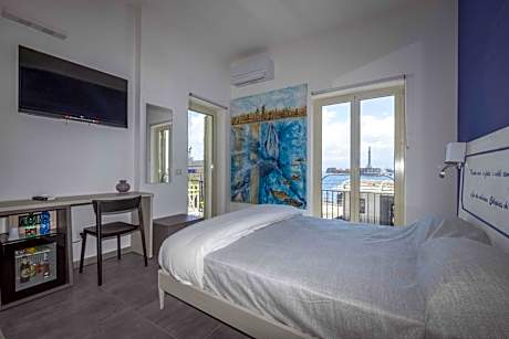 Double Room with Balcony and Sea View