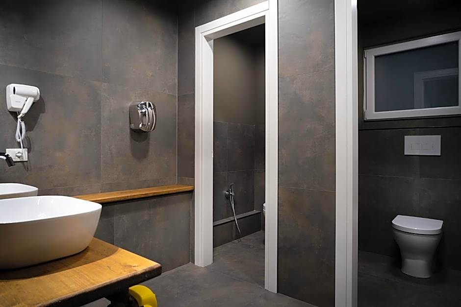 Hostelò - Luxury Hostel