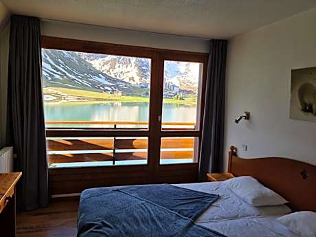 Double Room South with Mountain and lake View and Balcony