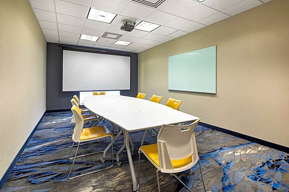 Fairfield Inn & Suites by Marriott Toronto Mississauga