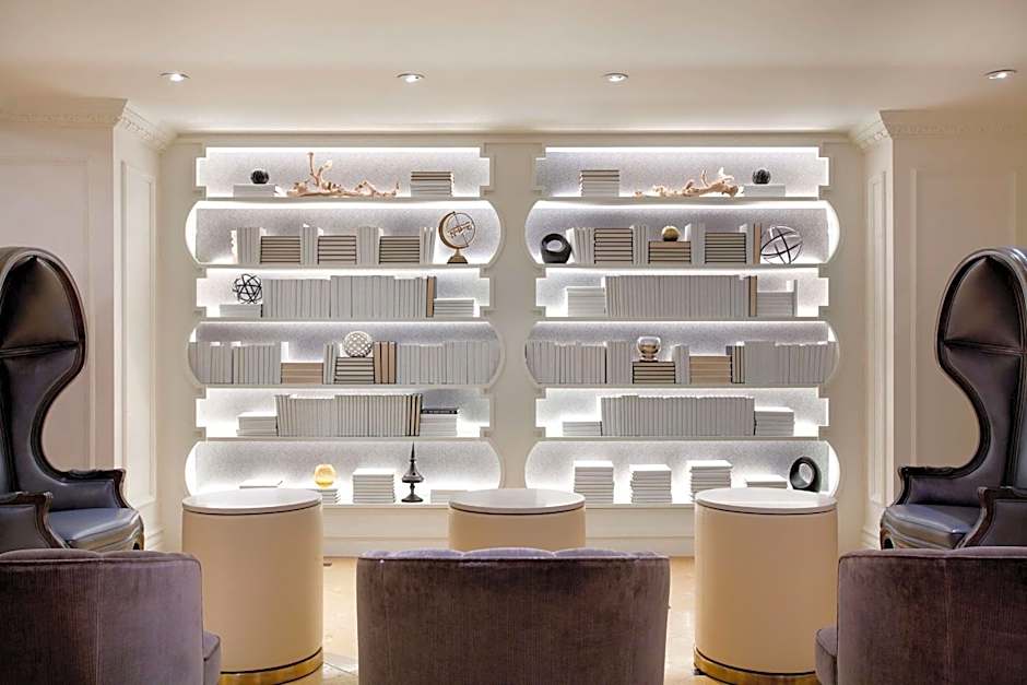 Hilton New Orleans/St. Charles Ave. French Quarter Area