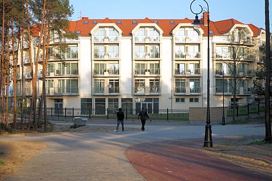 Hotel White