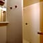 HOTEL THANIA