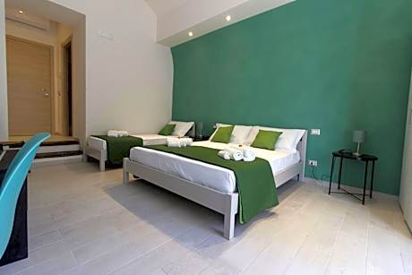 Triple Room with Private Bathroom