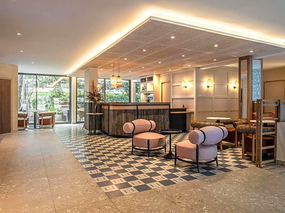 Hotel Mercure Paris Boulogne Pont de Saint Cloud