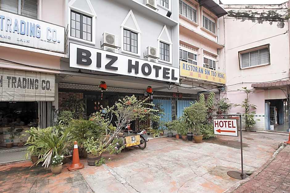 M S Hotel, Tengku Kelana KTM Klang