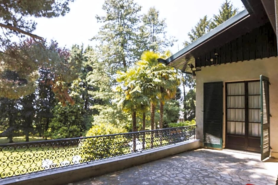 Villa Sofia luxury home between Como and MIlano