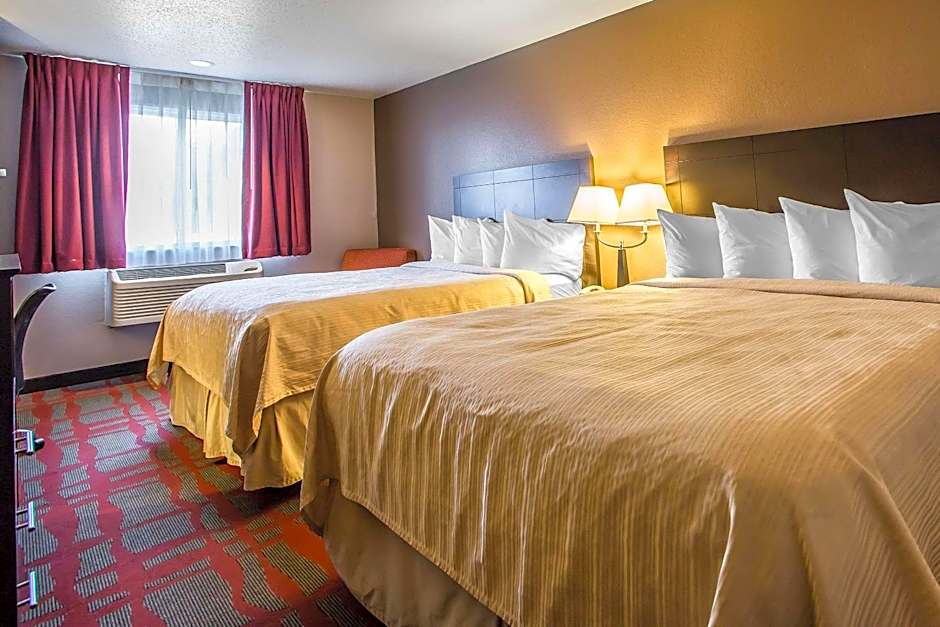 Quality Inn & Suites West Bend
