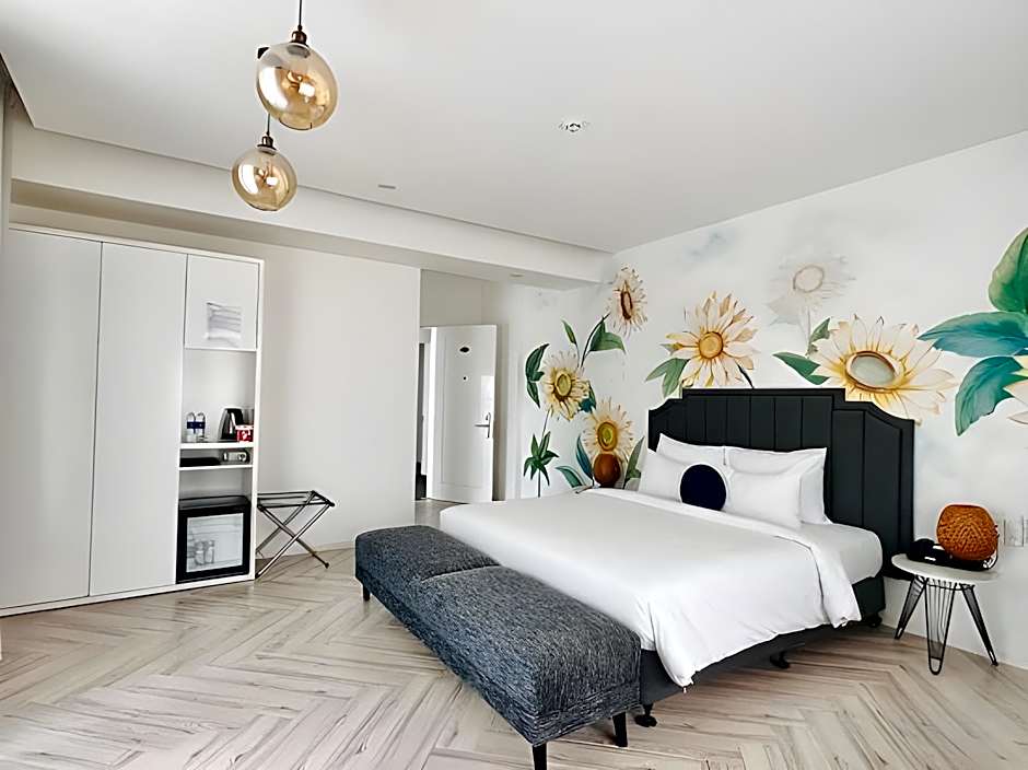 Len's Hotel