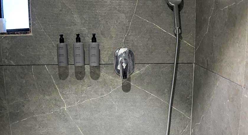 Hotel Sadanand Regency                                                                          