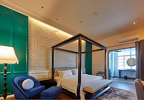03 Suite