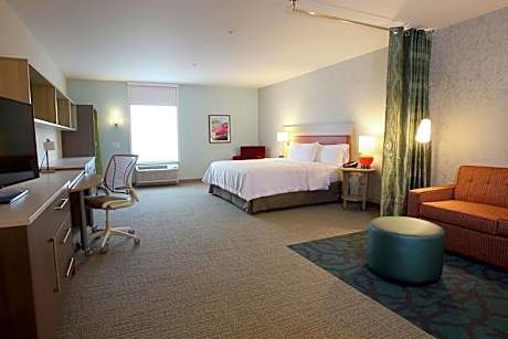 King Studio Suite - Mobility Access/Non-Smoking