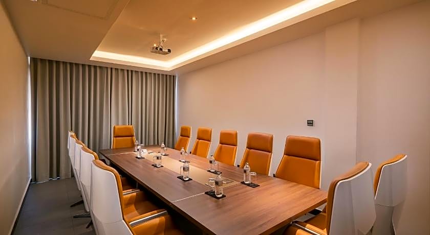 Regal Reseau Hotel  Spa